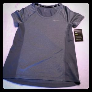 Nike women’s running top